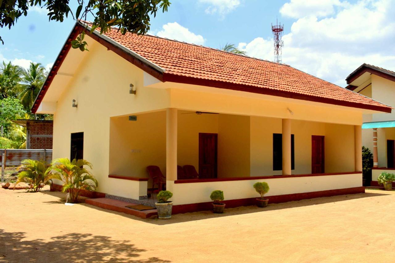 Yaswi Guest House Passikudah Luaran gambar