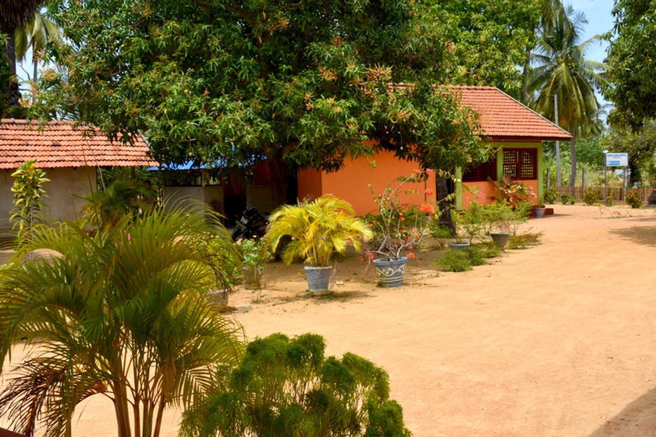 Yaswi Guest House Passikudah Luaran gambar
