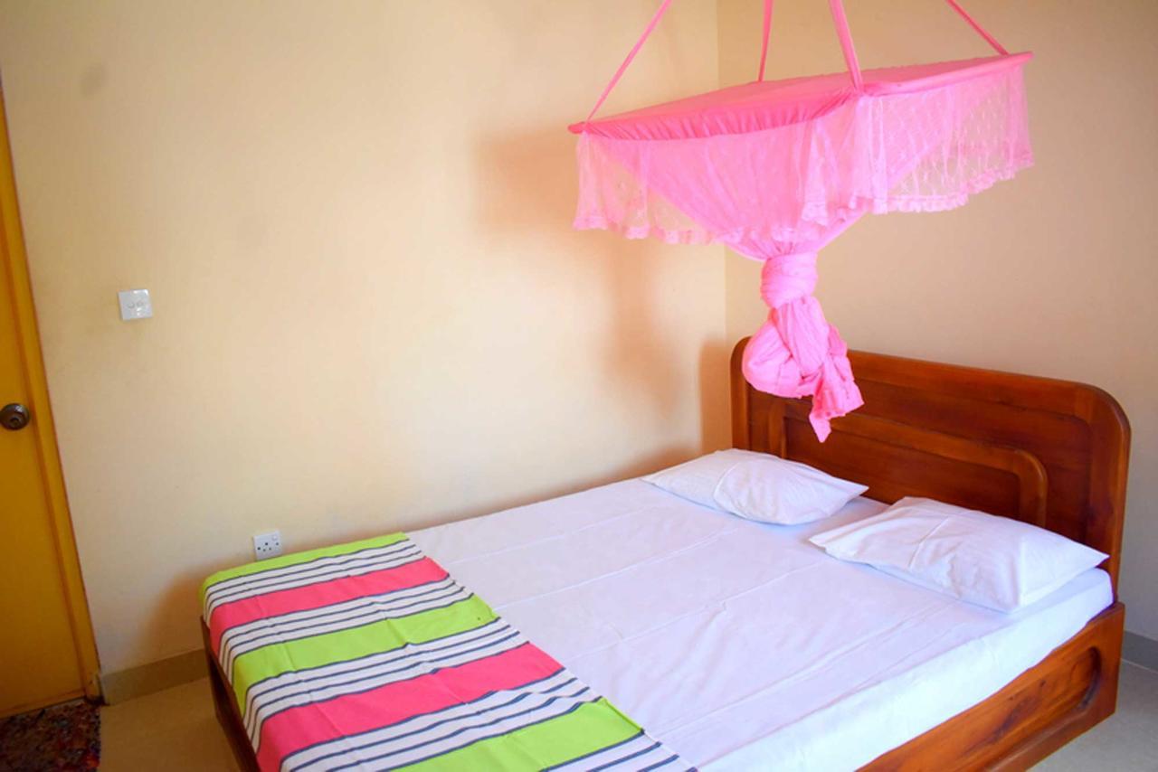 Yaswi Guest House Passikudah Luaran gambar
