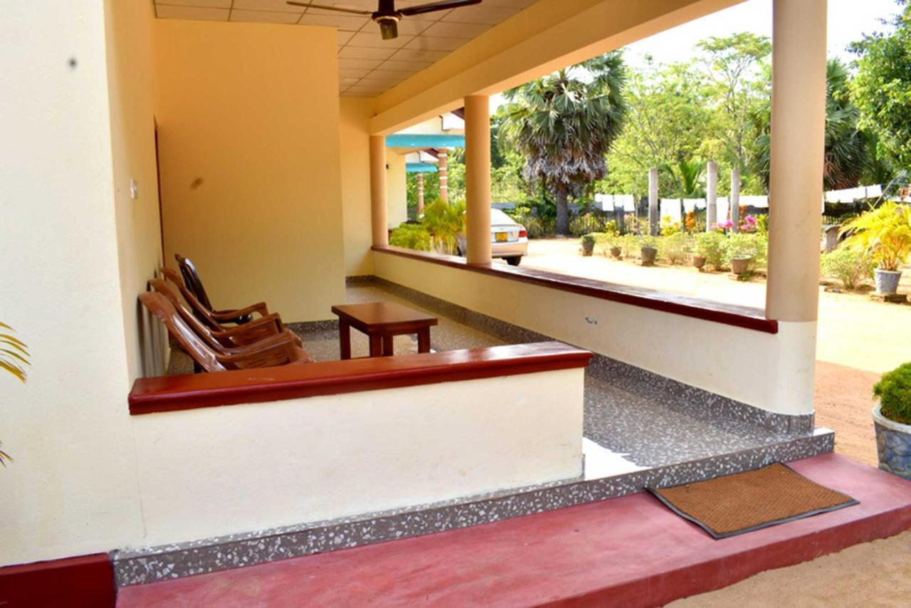 Yaswi Guest House Passikudah Luaran gambar