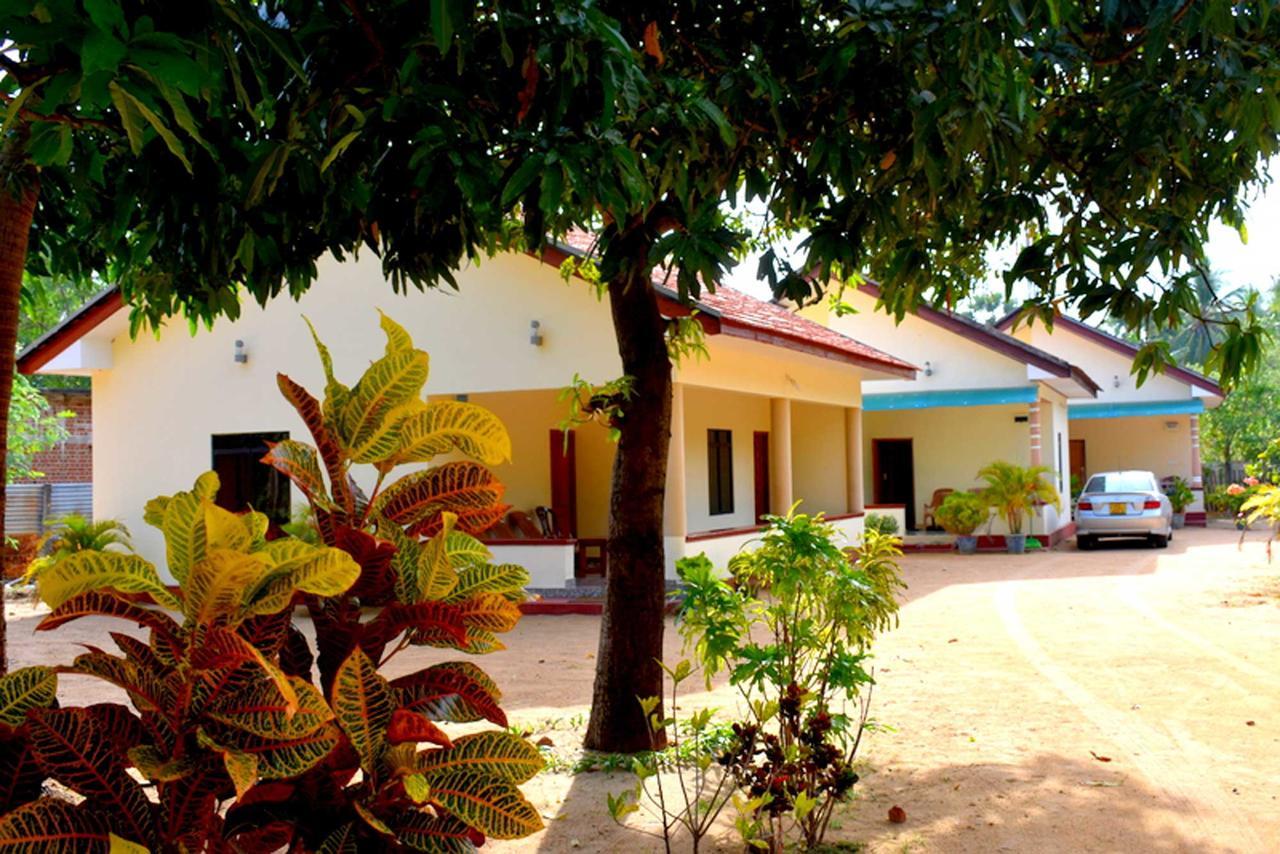 Yaswi Guest House Passikudah Luaran gambar