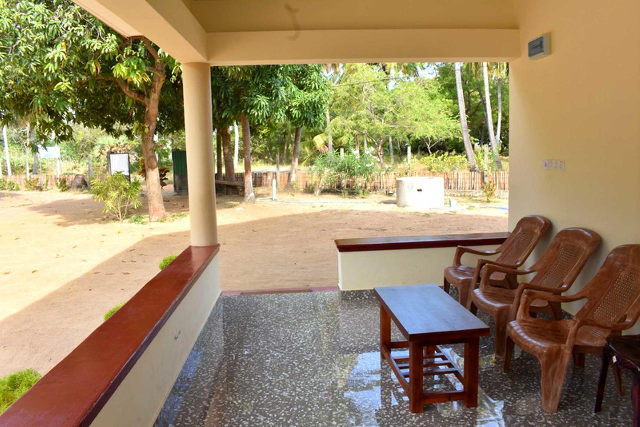 Yaswi Guest House Passikudah Luaran gambar